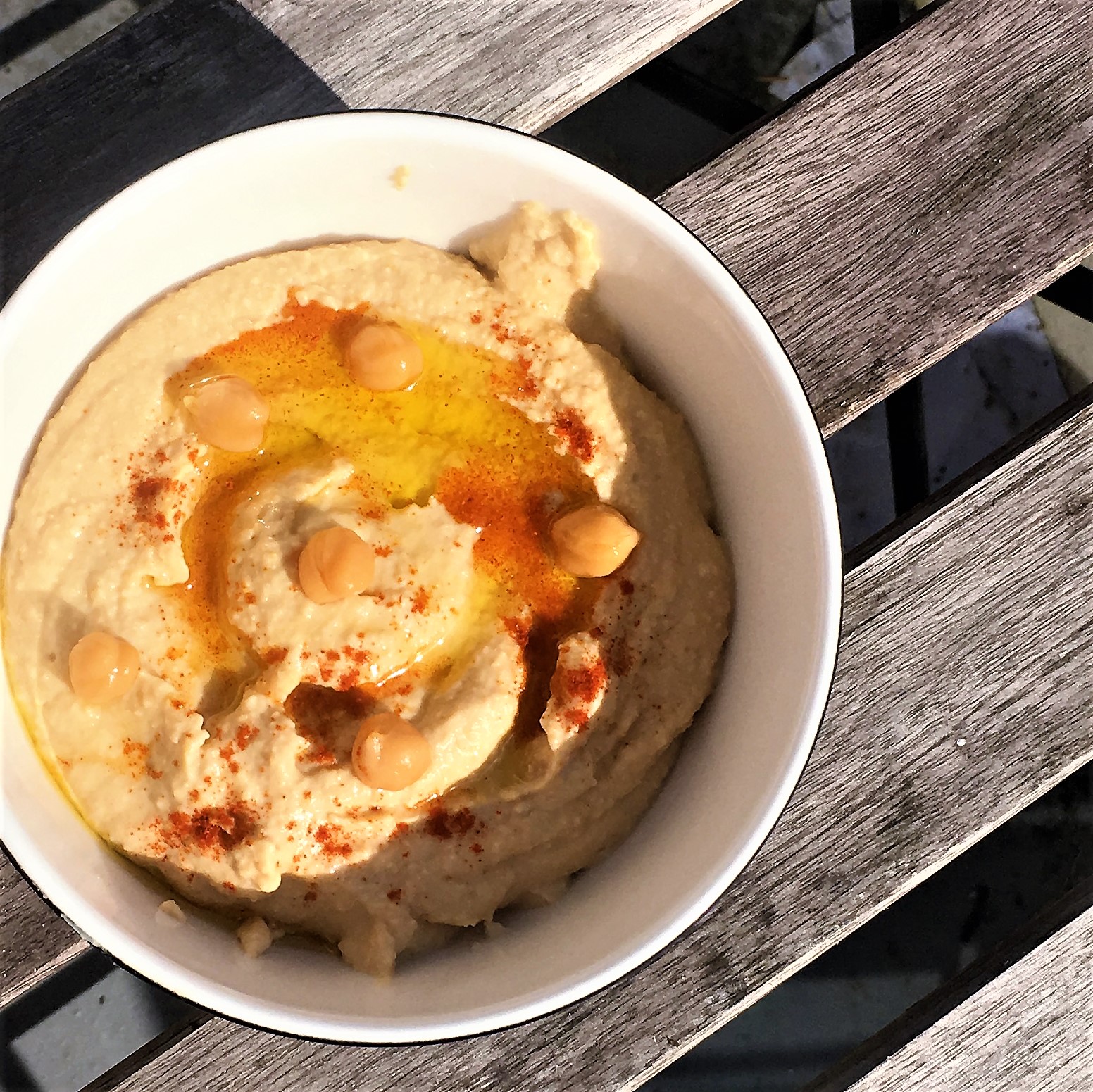 Hummus, humus, humoes & Tahin